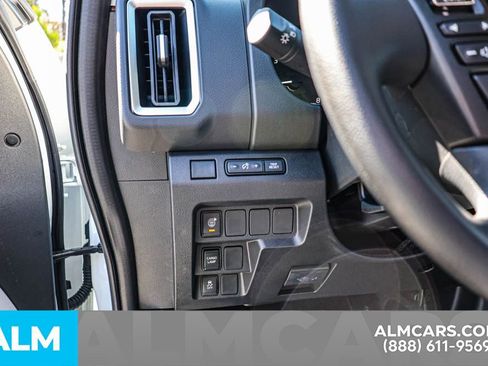 Certified 2025 Nissan Frontier SV image 24