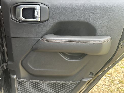 Used 2022 Jeep Gladiator Mojave w/ LED Lighting Group image 16