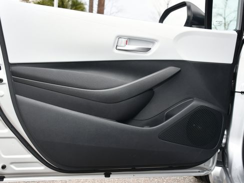 New 2026 Toyota Corolla SE image 6