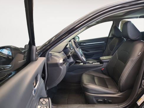 Used 2022 Nissan Altima 2.5 SL FWD image 24