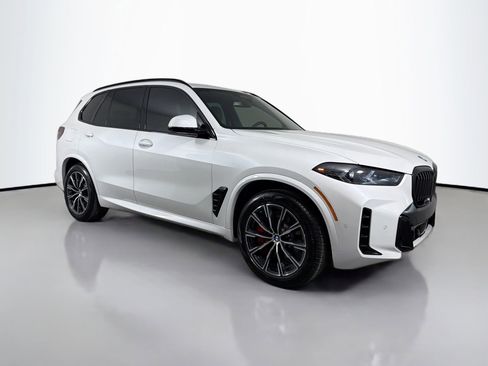 New 2026 BMW X5 xDrive50e w/ M Sport Package image 3