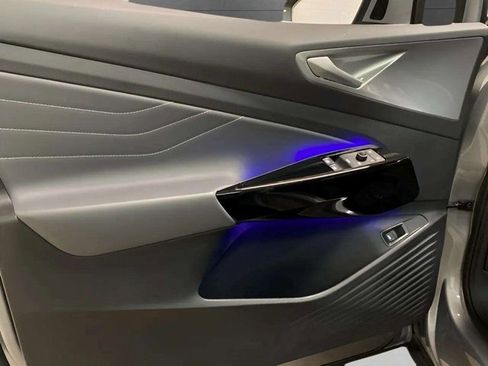 Used 2023 Volkswagen ID.4 S image 14