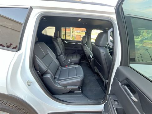 New 2025 GMC Acadia Elevation w/ Elevation Premium Package image 40