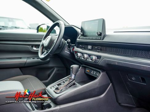 Used 2025 Honda CR-V Sport image 14