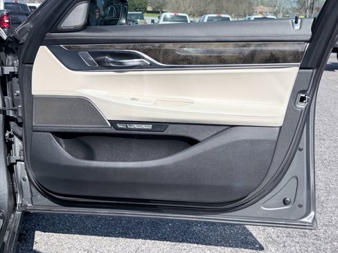 Used 2016 BMW 740i 740i image 34