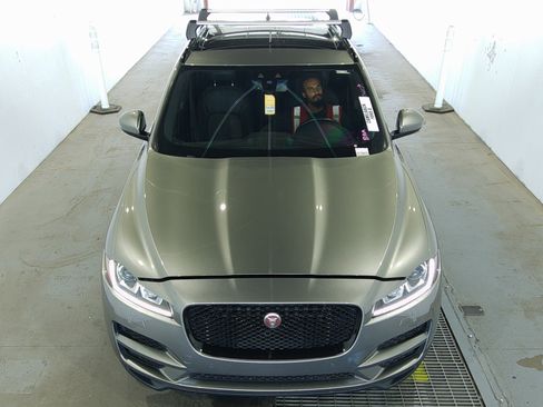 Used 2018 Jaguar F-PACE Premium AWD/4WD image 8