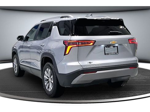 Used 2025 Chevrolet Equinox LT w/ Convenience Package II AWD/4WD image 13