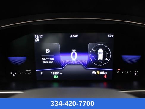 Certified 2023 Volkswagen Tiguan SE R-Line image 9