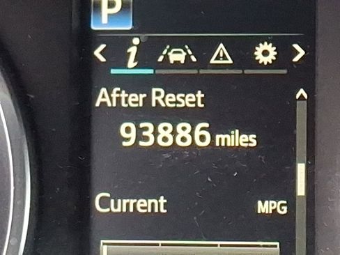 Used 2018 Toyota Highlander LE image 21