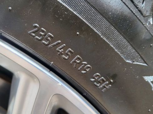 Used 2019 Ford Escape Titanium image 17