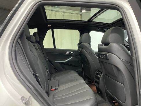 Used 2019 BMW X5 xDrive40i AWD/4WD image 29
