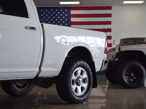 Used 2017 RAM 2500 SLT image 13