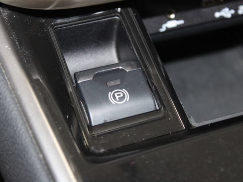 Used 2021 Subaru Outback Premium AWD/4WD image 37