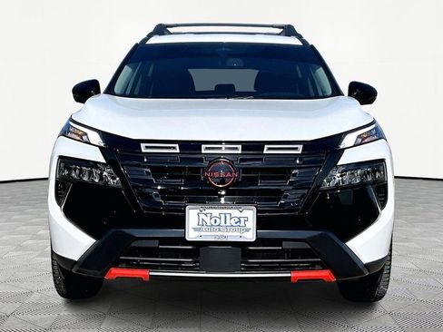 Used 2025 Nissan Rogue SV w/ Rock Creek Premium Package image 3