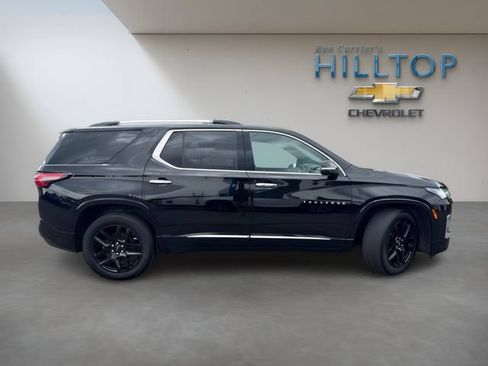 Used 2023 Chevrolet Traverse Premier AWD/4WD image 3