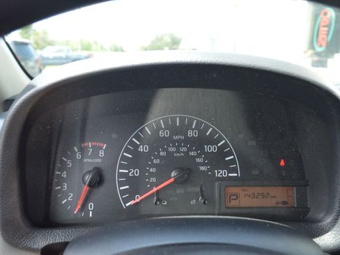 Used 2015 Nissan NV200 S w/ Back Door Glass Package image 29