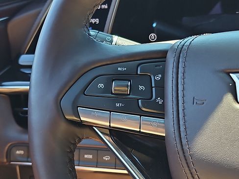 Certified 2024 Cadillac Escalade Sport Platinum w/ LPO, ONYX Package AWD/4WD image 23