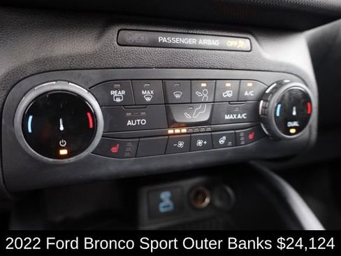 Used 2022 Ford Bronco Sport Outer Banks w/ Tech Package AWD/4WD image 28