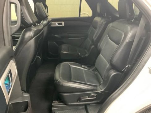 Used 2020 Ford Explorer Limited AWD/4WD image 13