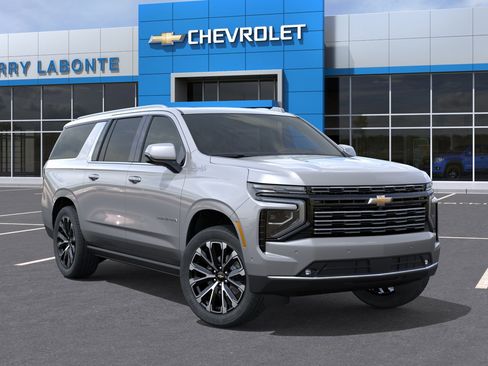 New 2026 Chevrolet Suburban High Country AWD/4WD image 9