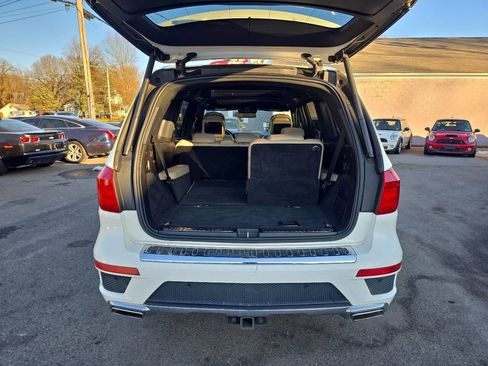 Used 2014 Mercedes-Benz GL 550 4MATIC image 8