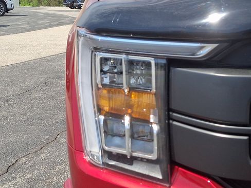 Used 2023 Ford F150 Lariat AWD/4WD image 11