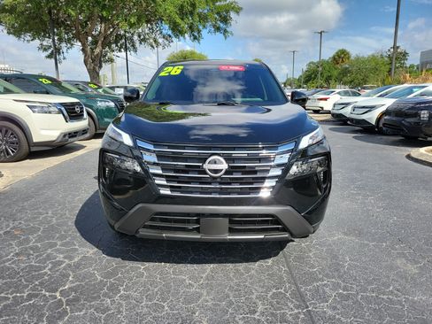 Certified 2026 Nissan Rogue SV FWD image 2