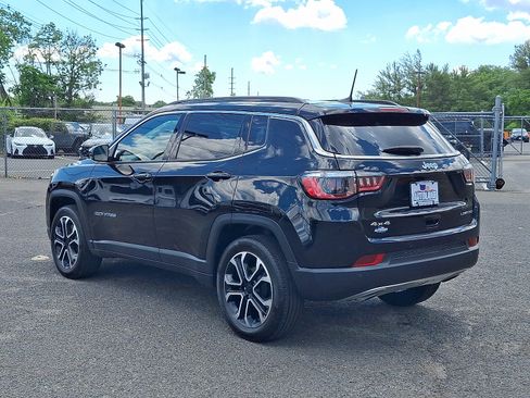 Used 2023 Jeep Compass Limited AWD/4WD image 5