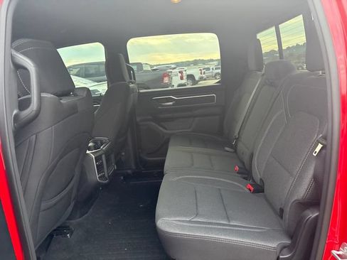 Used 2021 RAM 1500 Big Horn AWD/4WD image 9