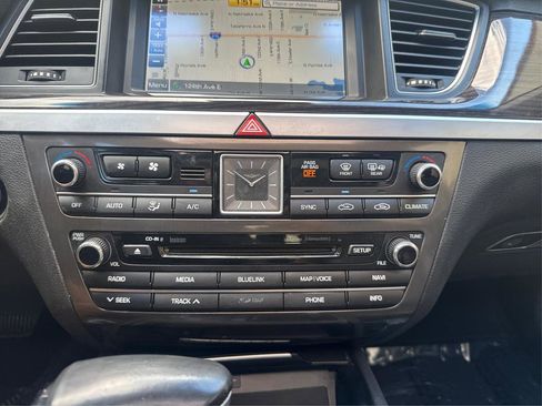 Used 2018 Genesis G80 3.8 w/ Option Group 02 RWD image 27