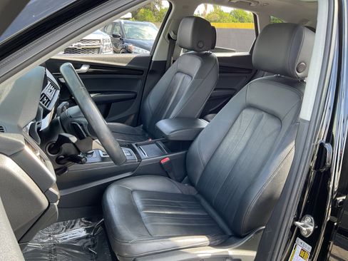 Used 2020 Audi Q5 2.0T Premium w/ Convenience Package AWD/4WD image 18