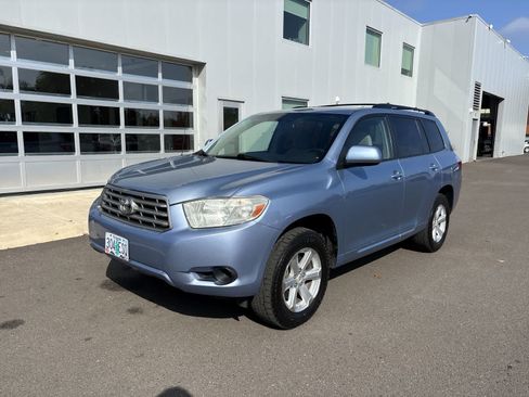 Used 2010 Toyota Highlander 4WD w/ Extra Value Pkg 2 image 1