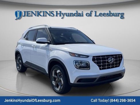 New 2026 Hyundai Venue SEL FWD image 12