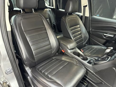 Used 2017 Ford C-MAX Energi SE w/ Equipment Group 402A FWD image 33