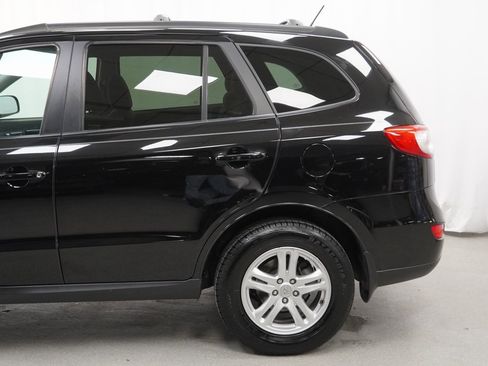 Used 2012 Hyundai Santa Fe GLS image 17