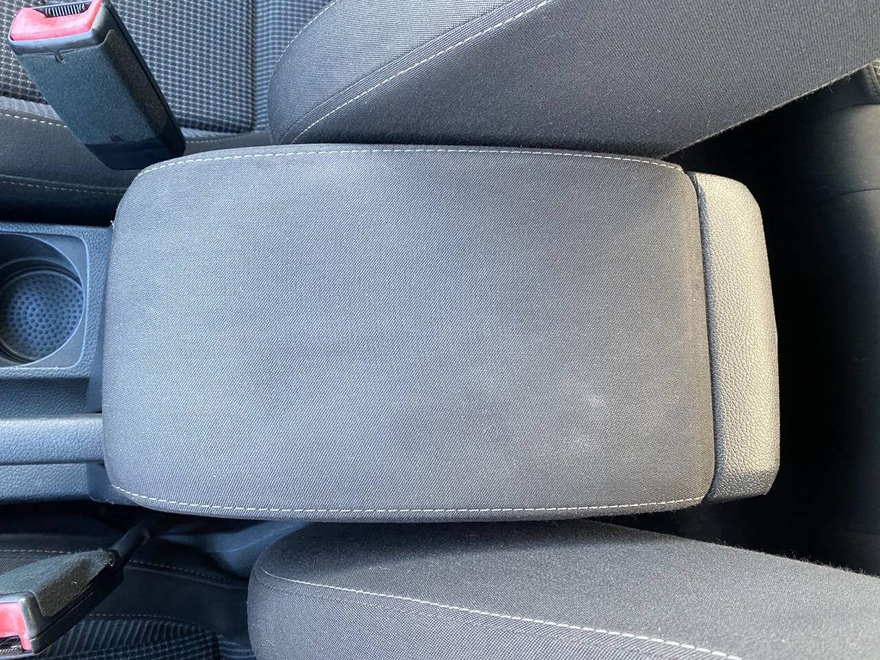 Used 2013 Volkswagen Golf 4-Door FWD image 17