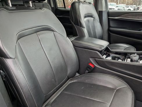 Used 2022 Jeep Grand Cherokee Limited 4xe w/ Luxury Tech Group II image 29