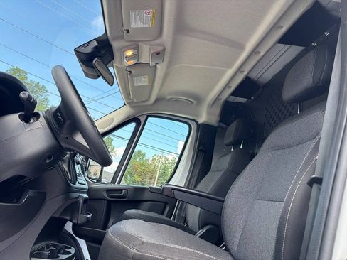 Used 2025 RAM ProMaster 2500 w/ U-Haul Equipment Group FWD image 12