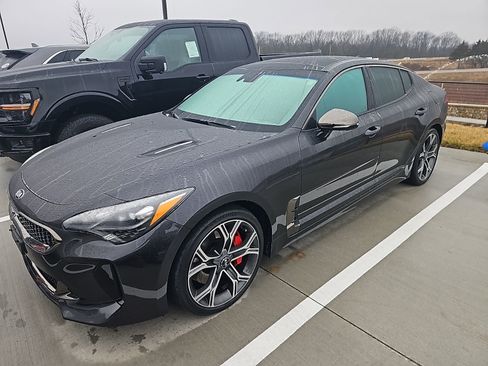 Used 2021 Kia Stinger GT2 image 1