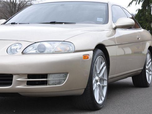 Used 1995 Lexus SC 300 Coupe image 5