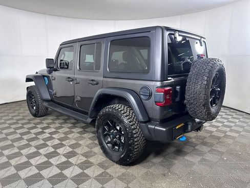 Used 2024 Jeep Wrangler Unlimited image 5