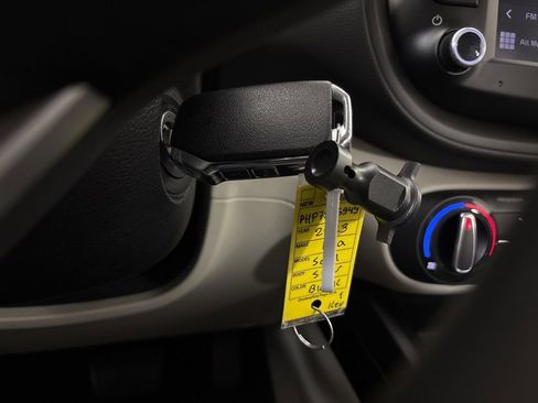 Used 2023 Kia Soul LX image 31