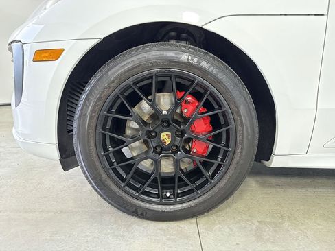 Certified 2020 Porsche Macan GTS AWD/4WD image 13
