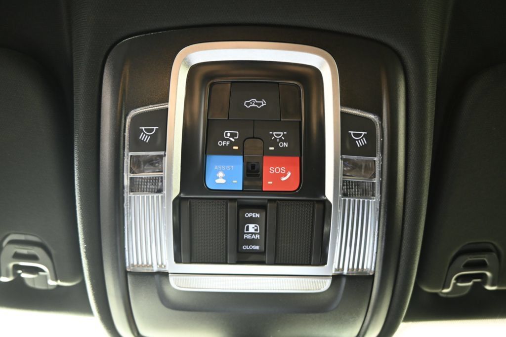 Used 2026 RAM 1500 Laramie w/ Night Edition AWD/4WD image 36