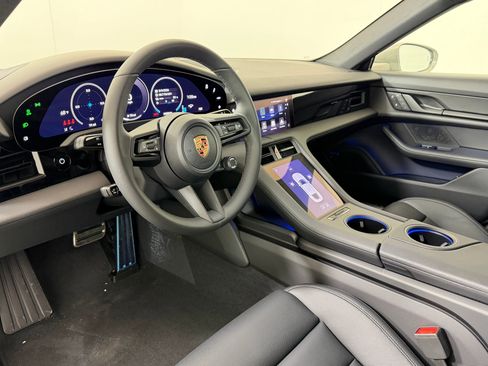 Used 2026 Porsche Taycan image 4