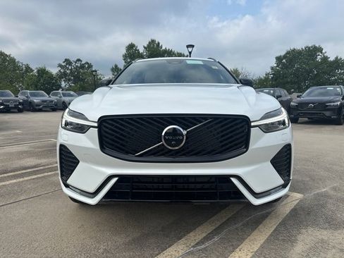 New 2026 Volvo XC60 B5 Plus w/ Climate Package image 2