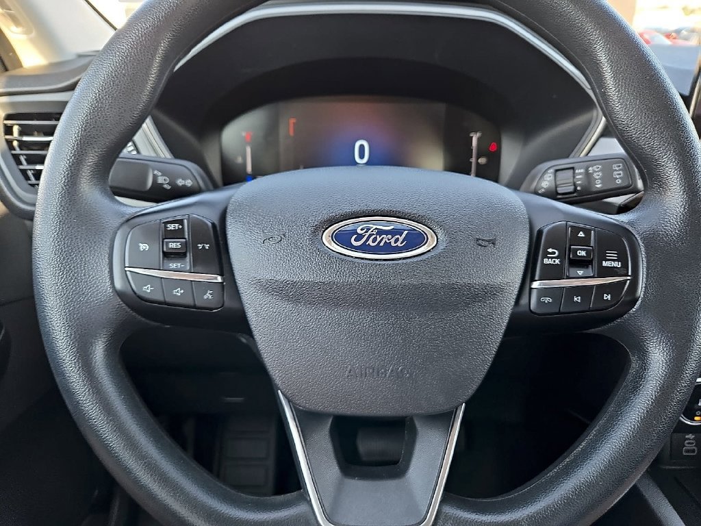 Used 2025 Ford Escape Active AWD/4WD image 23
