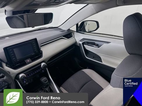 Used 2020 Toyota RAV4 XLE w/ All Weather Liner Package AWD/4WD image 25