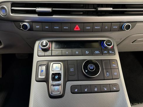 Used 2023 Hyundai Palisade SEL w/ Premium Package image 12