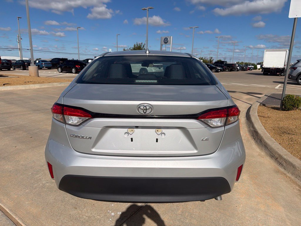 Used 2024 Toyota Corolla LE FWD image 6